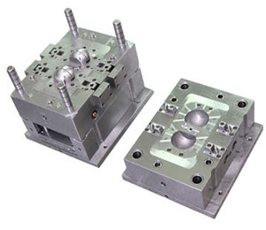 injection-mold-2.jpg